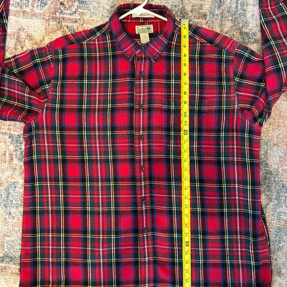 L.L. Bean #228061 Men's Classic Red Scotch Plaid Flannel Button-Front Shirt XL - Picture 8 of 9